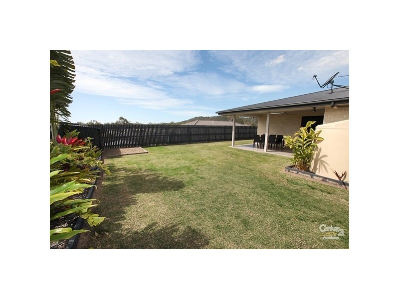 6 Redgum Drive, Kirkwood QLD 4680