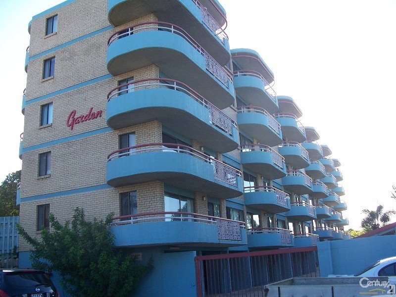 24/7 Kent Street, West Gladstone QLD 4680