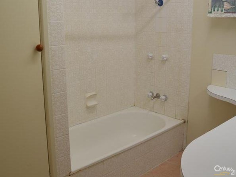 161 Philip Street, West Gladstone QLD 4680