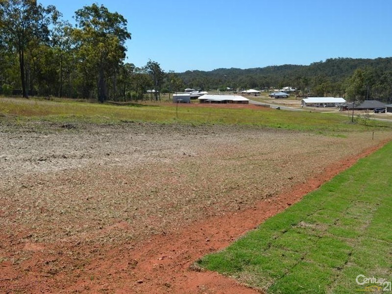 713 Lisa Marie Crescent, Burua QLD 4680