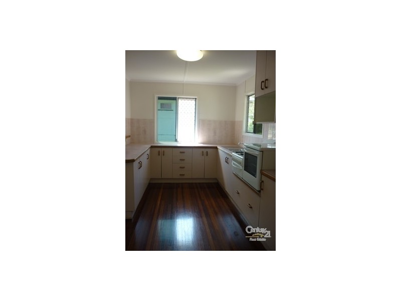 33 Mellefont Street, West Gladstone QLD 4680