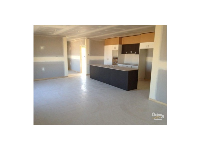 4 Wentworth Place, Glen Eden QLD 4680