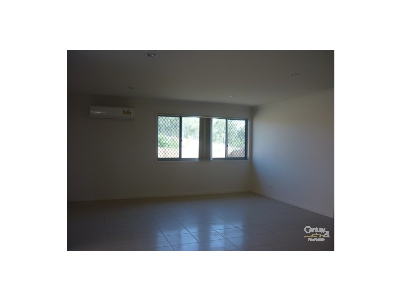 52 Broadwater Place, Kirkwood QLD 4680