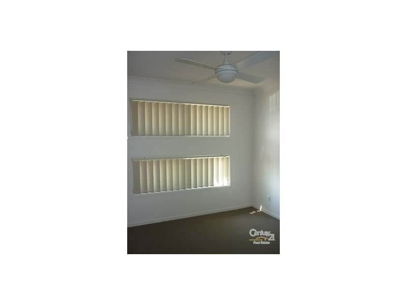 52 Broadwater Place, Kirkwood QLD 4680