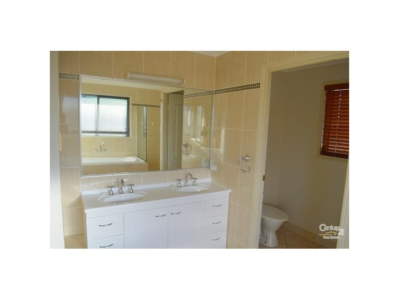 1 Harlequin Court, Calliope QLD 4680