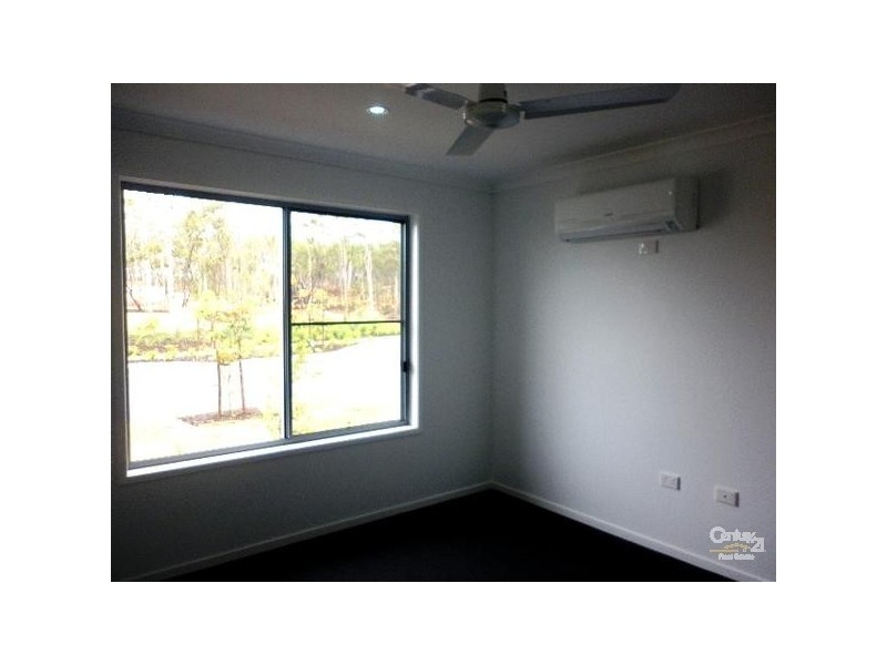 4 Harmony Drive, Clinton QLD 4680