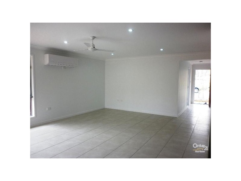 4 Harmony Drive, Clinton QLD 4680