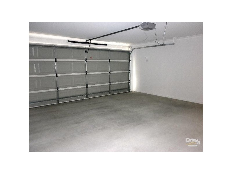 4 Harmony Drive, Clinton QLD 4680