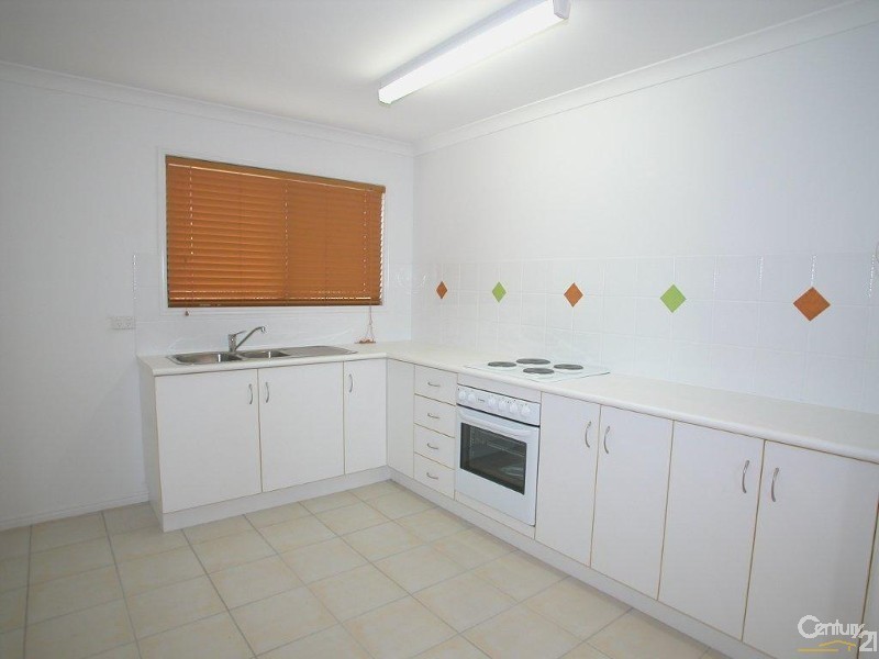 1 – 5/33 Butler Street, New Auckland QLD 4680