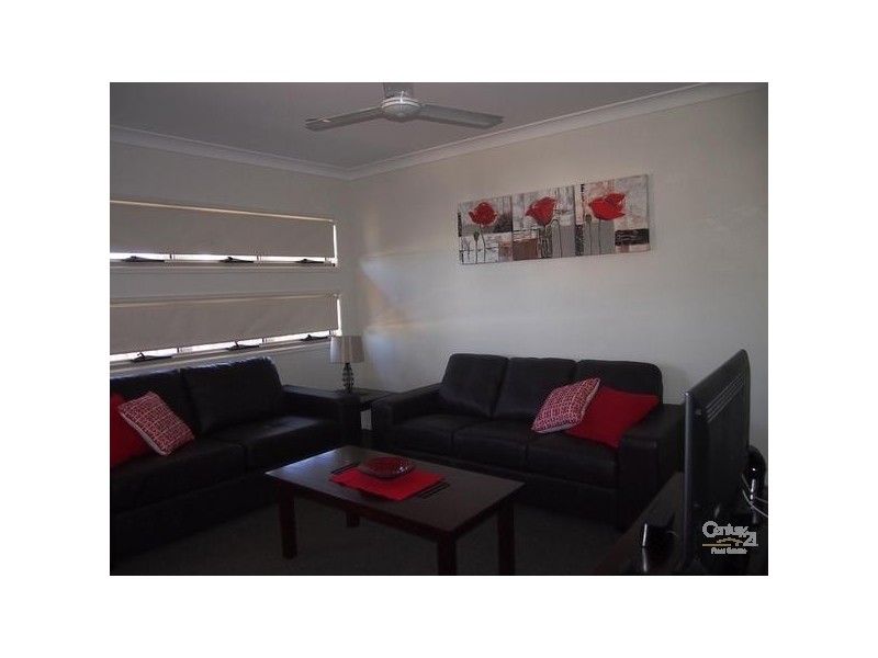 2/55 Toolooa Street, South Gladstone QLD 4680