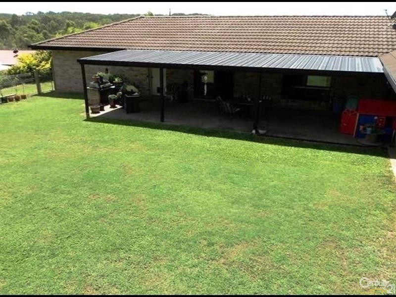 17 Stitt Close, Glen Eden QLD 4680