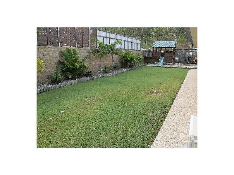 6 Scorpius Place, Telina QLD 4680