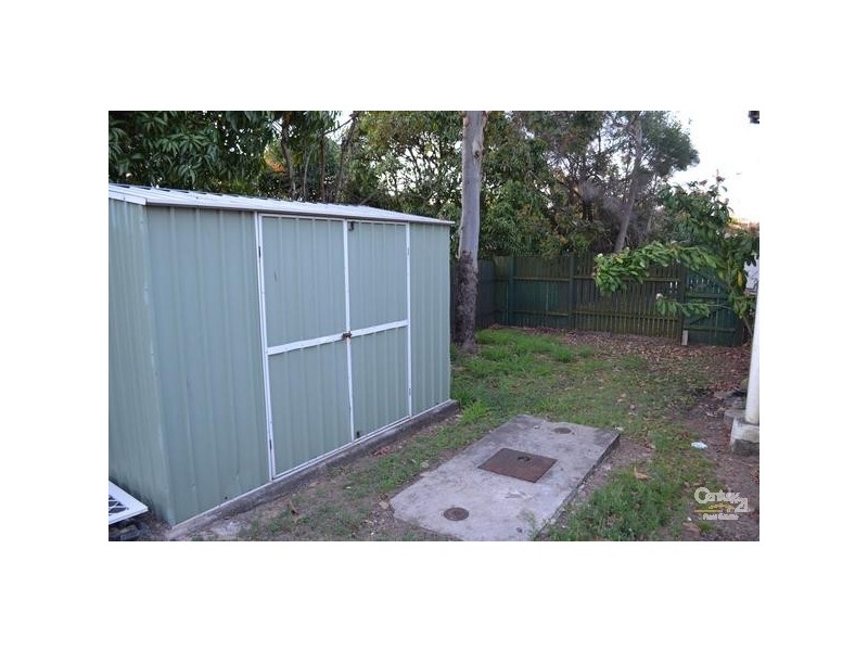 12 Vincent Street, West Gladstone QLD 4680