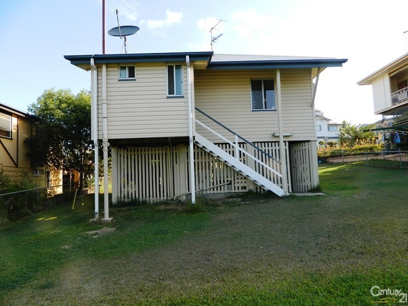 24 Roberts Street, South Gladstone QLD 4680