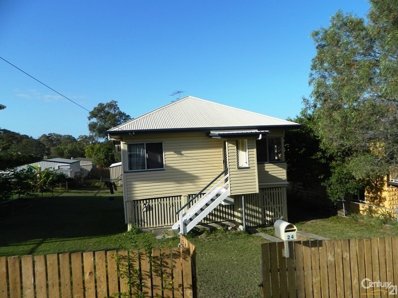 24 Roberts Street, South Gladstone QLD 4680