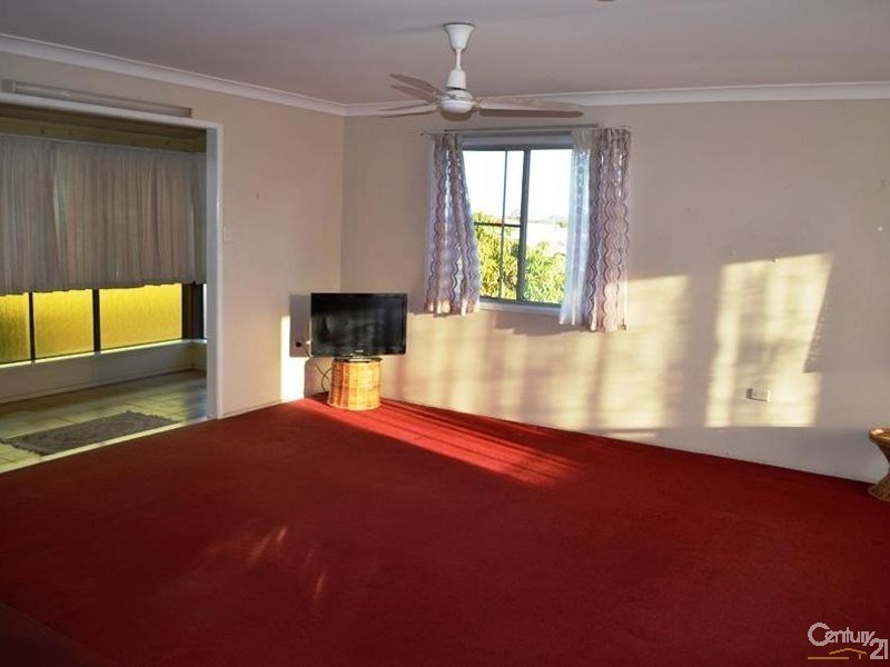 13 Bonar Street, South Gladstone QLD 4680