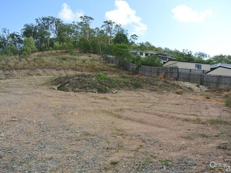 16 Jeana Close, Boyne Island QLD 4680