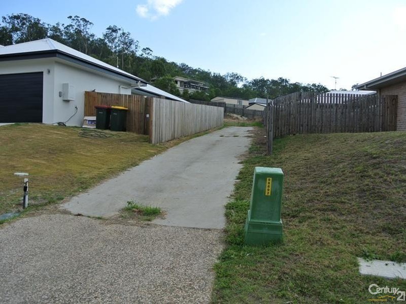 16 Jeana Close, Boyne Island QLD 4680