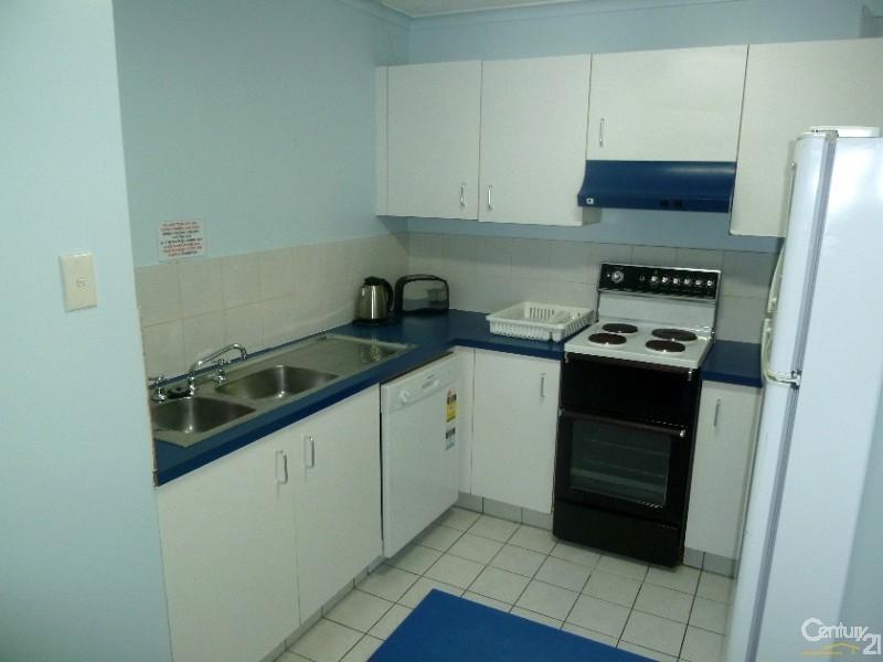 65/32 Kent Street, West Gladstone QLD 4680