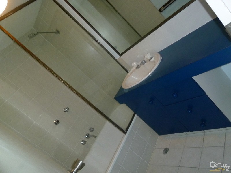 65/32 Kent Street, West Gladstone QLD 4680