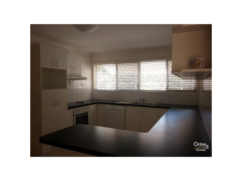 14 Aramac Drive, Clinton QLD 4680