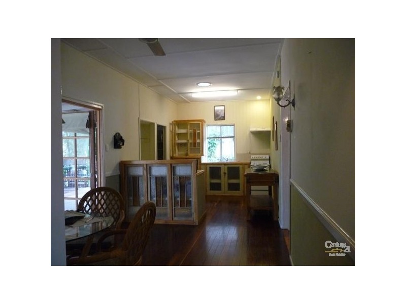 24 Williamson Street, West Gladstone QLD 4680