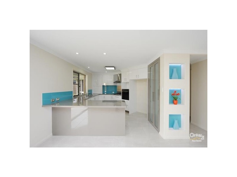 19 Ingra Close, Glen Eden QLD 4680