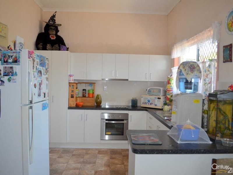 27 Barramundi Street, Toolooa QLD 4680