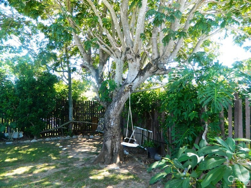 27 Barramundi Street, Toolooa QLD 4680