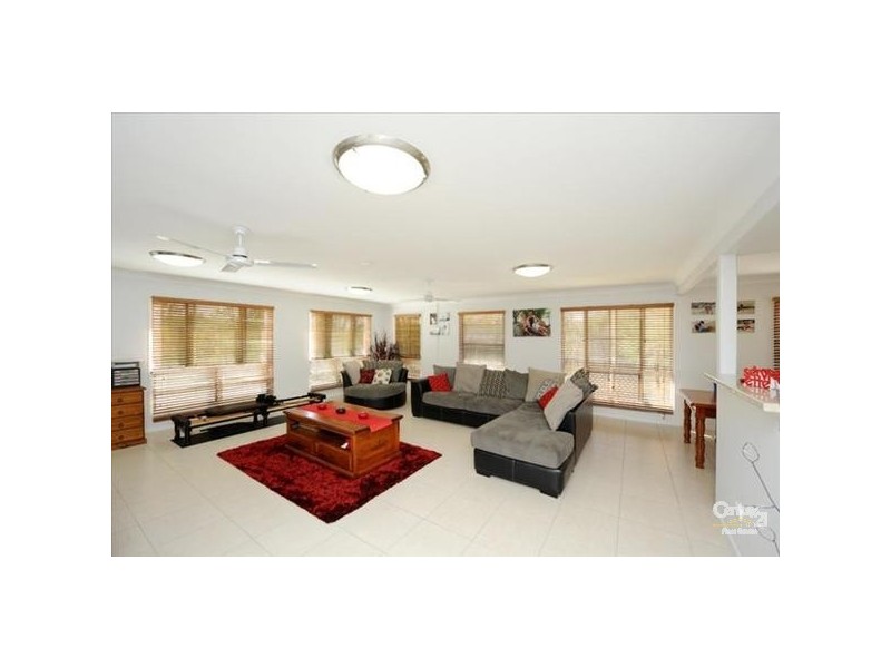 6 Wyndham Road, Beecher QLD 4680