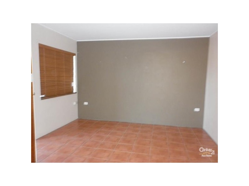 1/38 Aerodrome Road, Clinton QLD 4680
