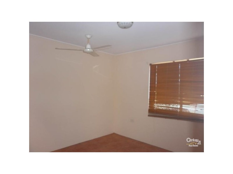 1/38 Aerodrome Road, Clinton QLD 4680