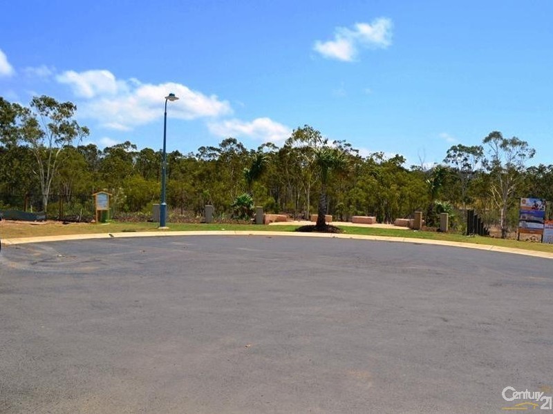 15 Bragg Court, Kirkwood QLD 4680