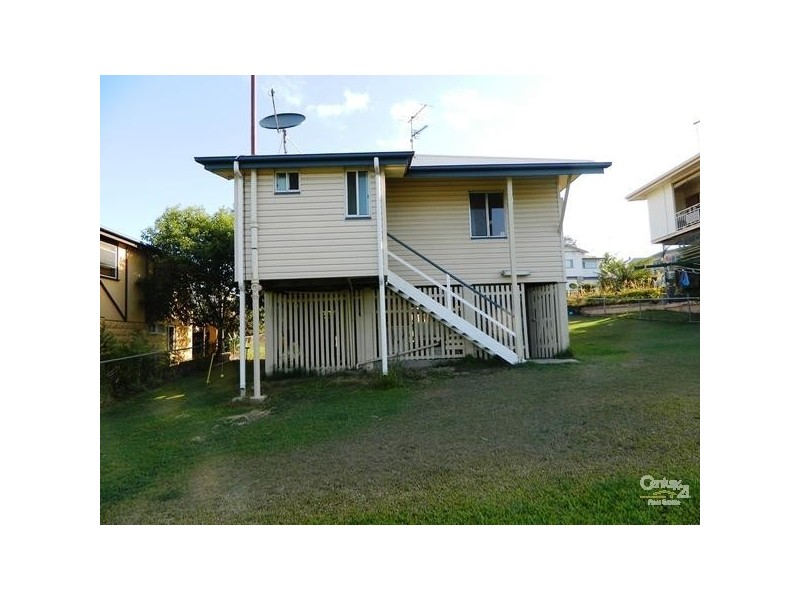 24 Roberts Street, South Gladstone QLD 4680