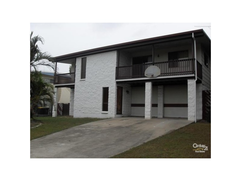 3 Simpson Street, Clinton QLD 4680