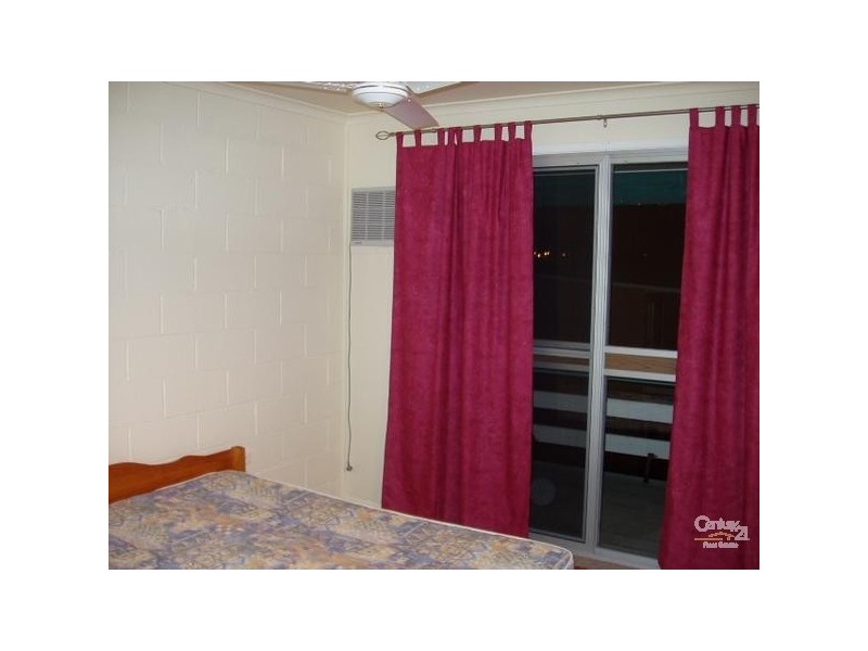 3/6 Wenitong Street, West Gladstone QLD 4680