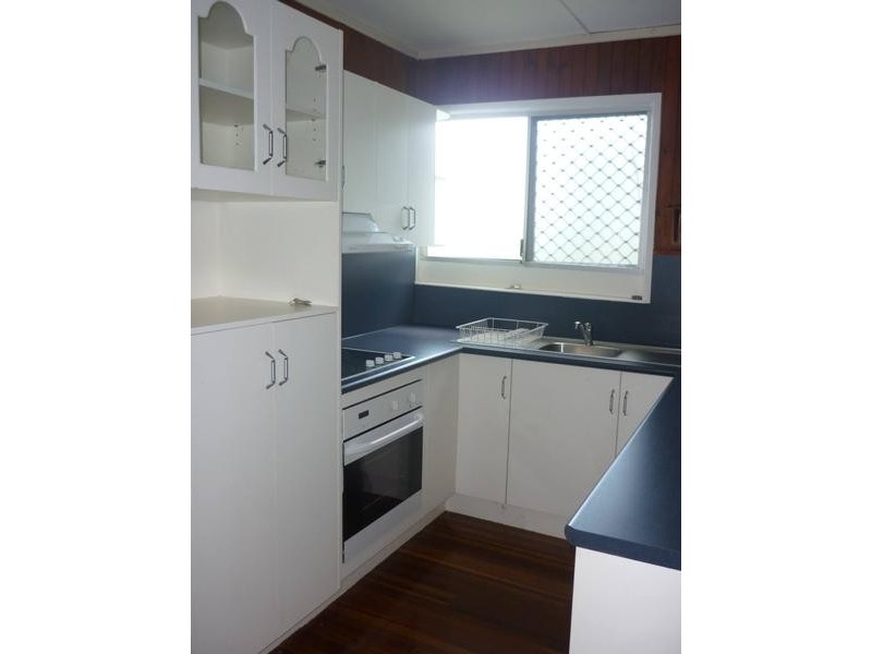 70 Flinders Street, West Gladstone QLD 4680