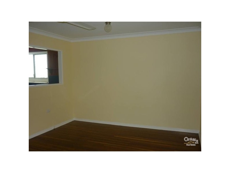 70 Flinders Street, West Gladstone QLD 4680