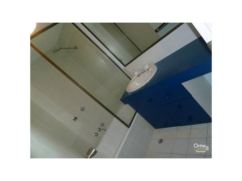 65/32 Kent Street, West Gladstone QLD 4680