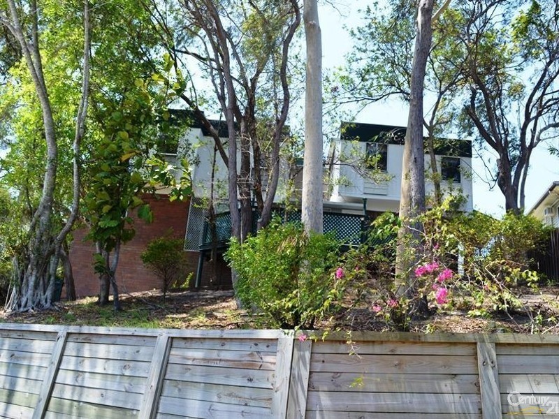 12 Matson Crescent, West Gladstone QLD 4680