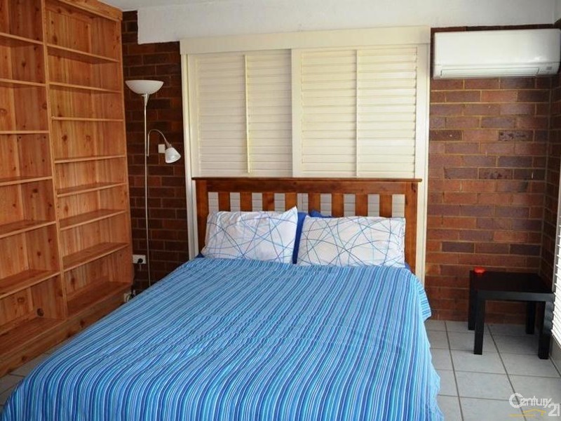 12 Matson Crescent, West Gladstone QLD 4680