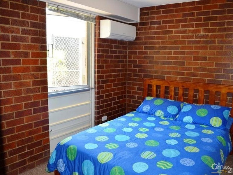 12 Matson Crescent, West Gladstone QLD 4680