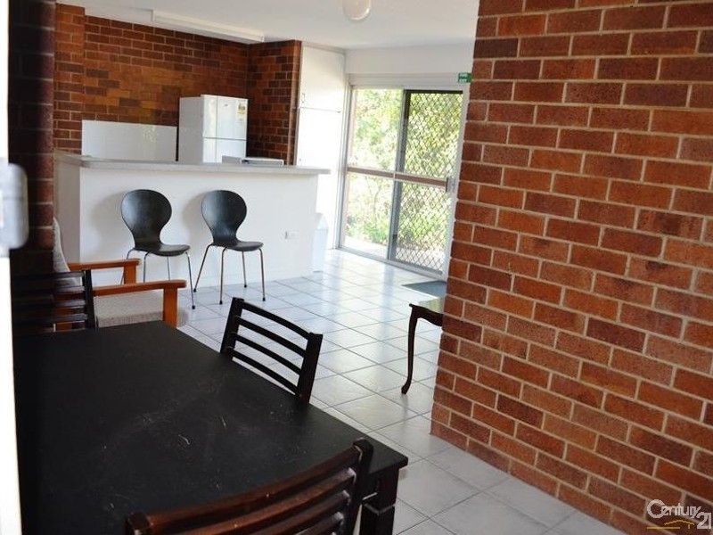 12 Matson Crescent, West Gladstone QLD 4680