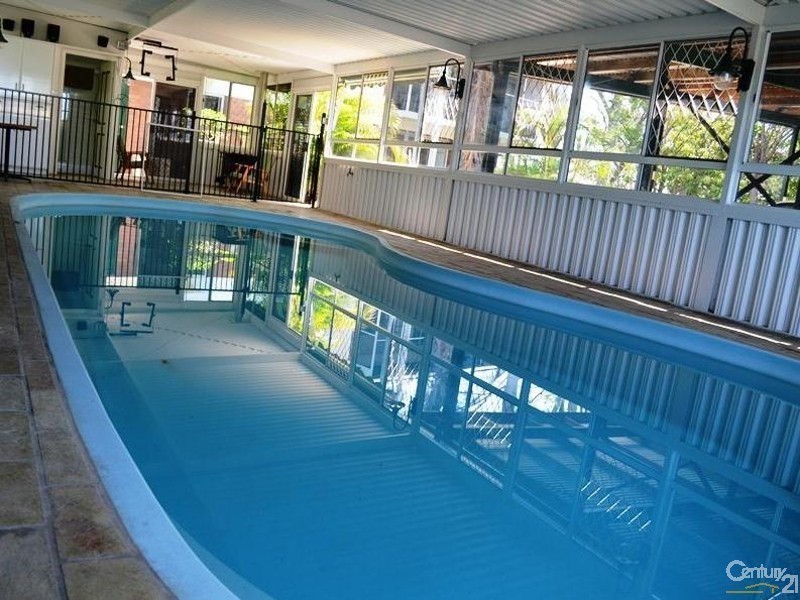 12 Matson Crescent, West Gladstone QLD 4680