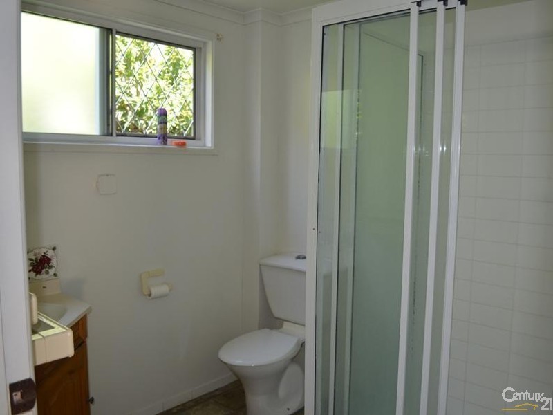 12 Matson Crescent, West Gladstone QLD 4680