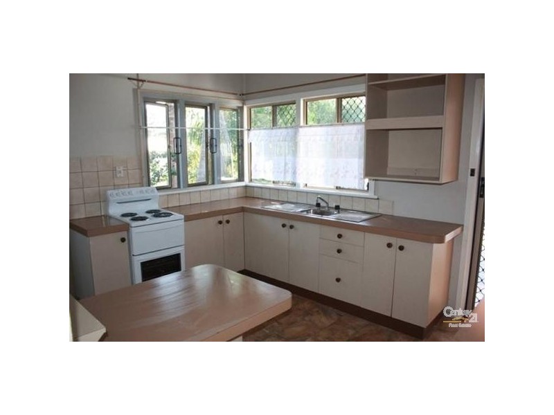 22 Leonard Street, South Gladstone QLD 4680