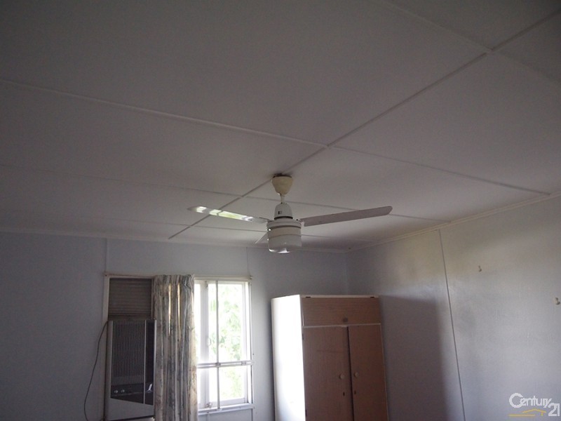 16 Coon Street, South Gladstone QLD 4680