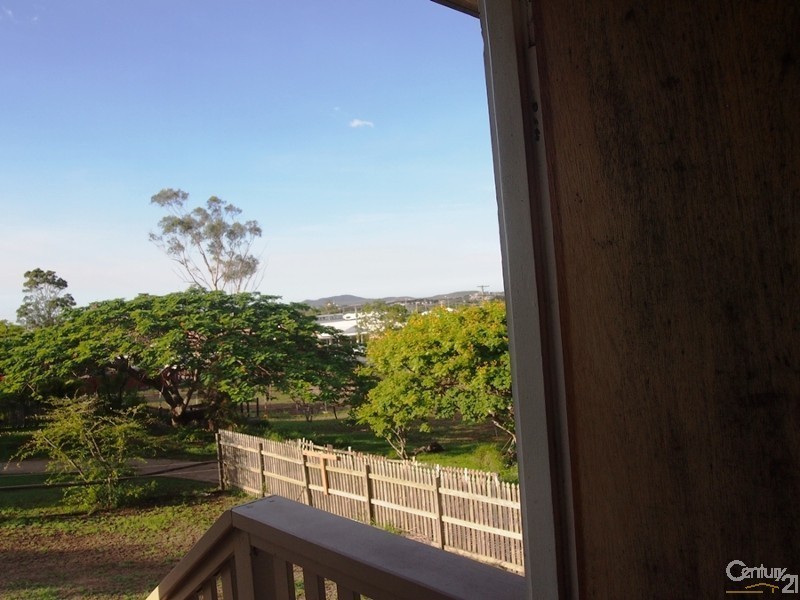 16 Coon Street, South Gladstone QLD 4680