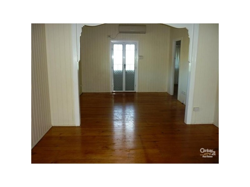 27 Cook Street, West Gladstone QLD 4680