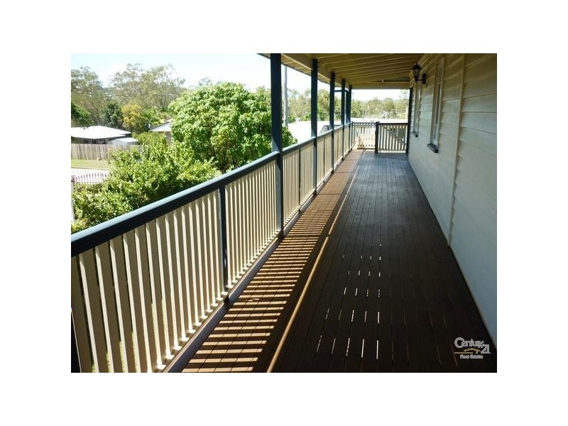 27 Cook Street, West Gladstone QLD 4680